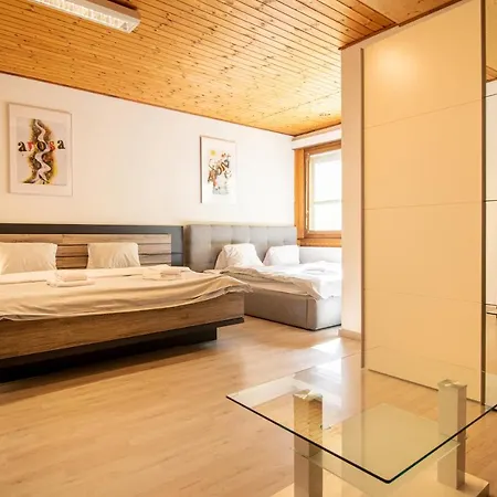 Miraflor Betty By アパート アローザ